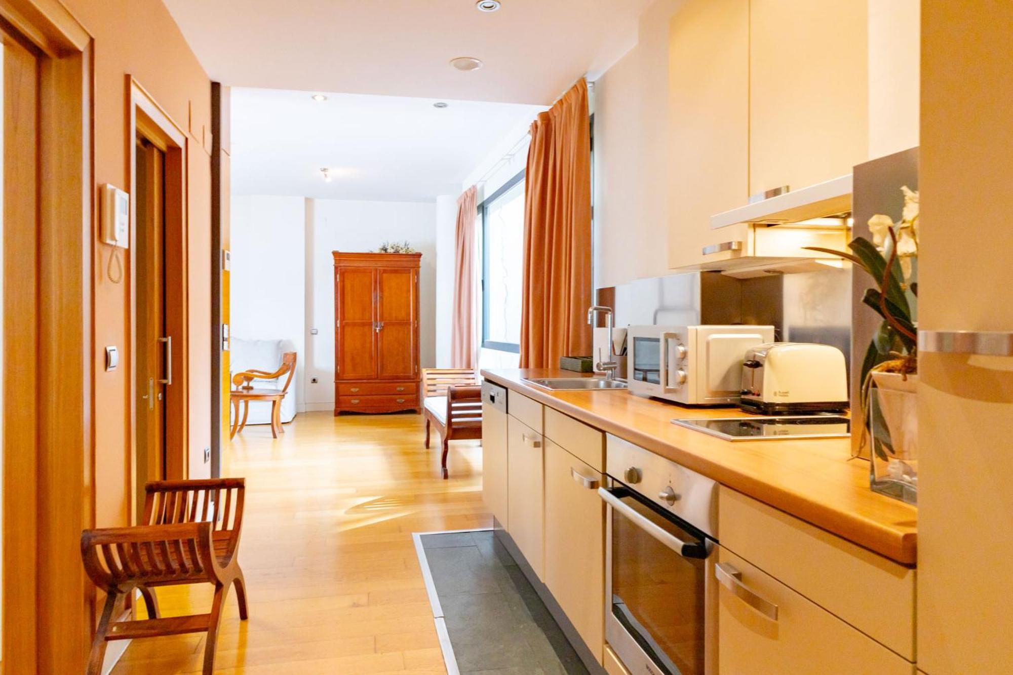 La Maestranza Charming One Or Two Bedrooms Apartments By Ocityzen Seville Exterior photo
