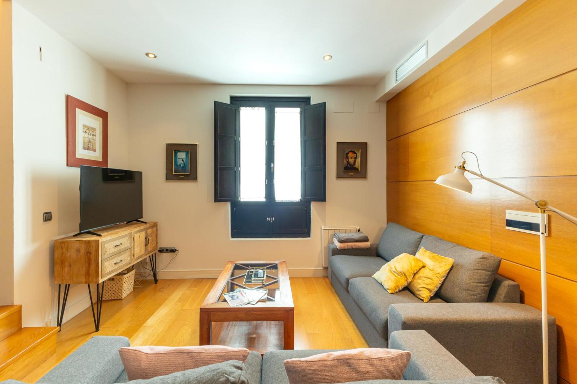 La Maestranza Charming One Or Two Bedrooms Apartments By Ocityzen Seville Exterior photo